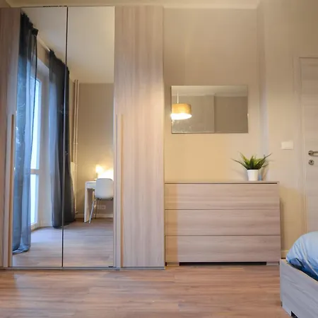 Lovely Apartament * Bucareste