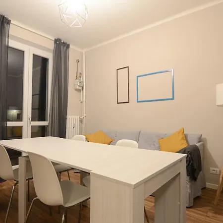 Apartamento Lovely Apartament Bucareste